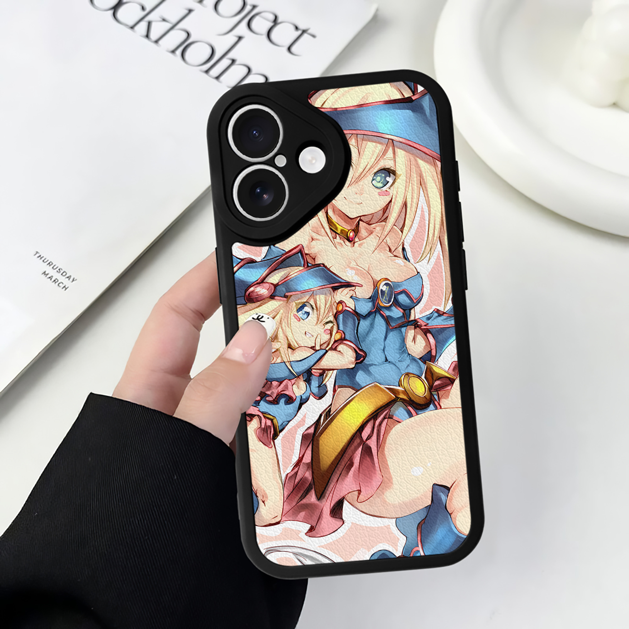 （画像用） 遊☆戯☆王 Yu-Gi-Oh! 【iPhone 16シリーズ対応】シリコンスマホケース（レザー調） 材質：シリコン